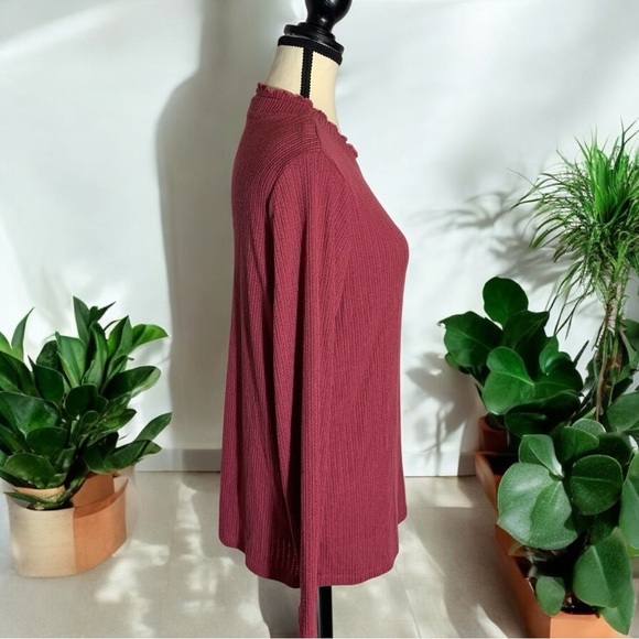 Magenta Crew Neck Long Sleeve Top Size Large - Picture 2 of 7